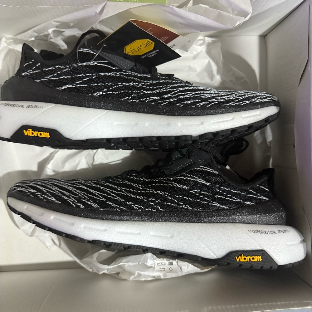 Brandblack Black and White Sneakers